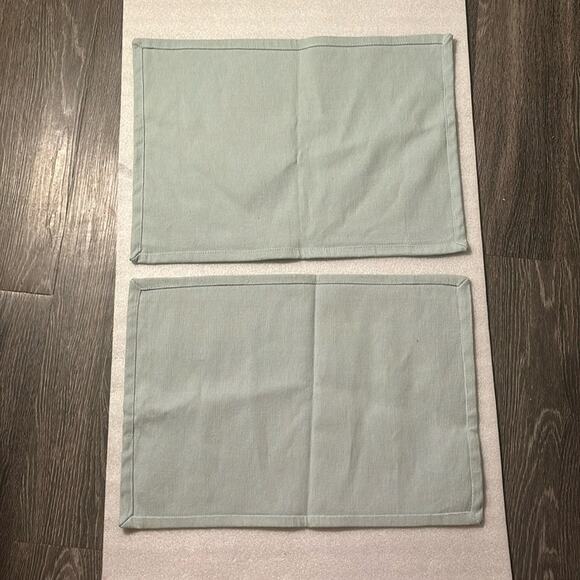 Mint Green Textured Placemats 2 Table Linens Party Holiday Dining  Christmas - Picture 3 of 6